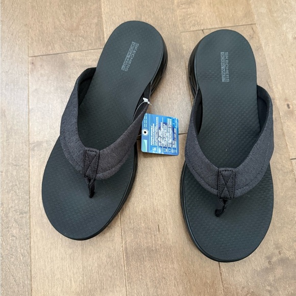 Skechers On The Go 600 Machine Washable Flip Flops black and grey- size 10 NIB - Picture 5 of 11